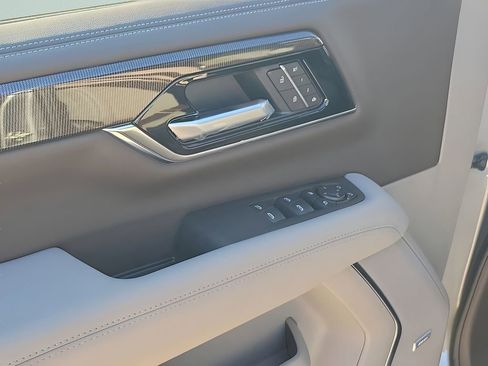 New 2026 GMC Yukon XL Elevation image 47