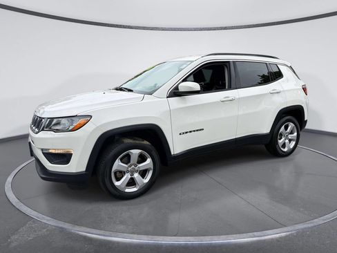 Used 2018 Jeep Compass Latitude w/ Popular Equipment Group AWD/4WD image 1