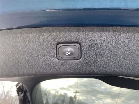 Used 2020 Ford Edge SEL w/ Convenience Package image 14