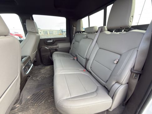 Used 2023 Chevrolet Silverado 3500 LTZ image 10