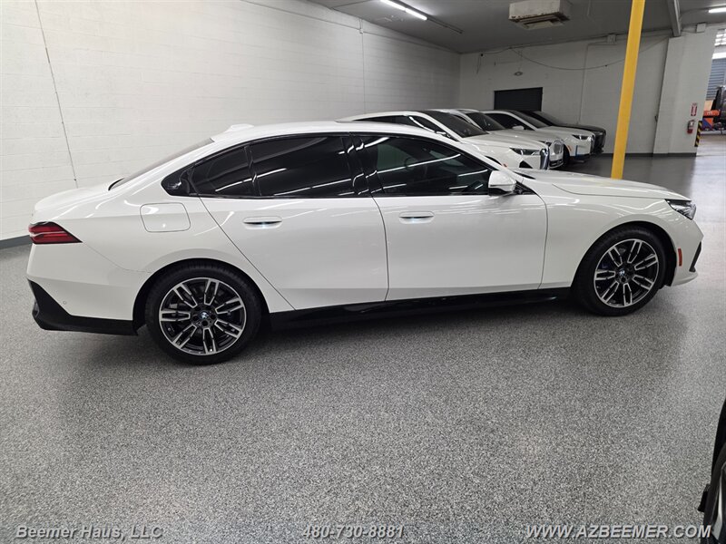 Used 2024 BMW 530i w/ M Sport Package RWD image 8