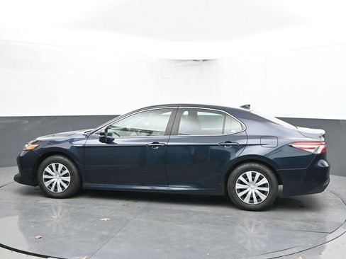 Used 2018 Toyota Camry LE w/ Audio Package FWD image 8