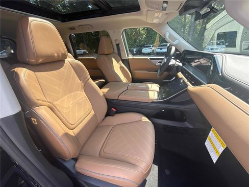New 2027 INFINITI QX80 Luxe w/ Cargo Package AWD/4WD image 25