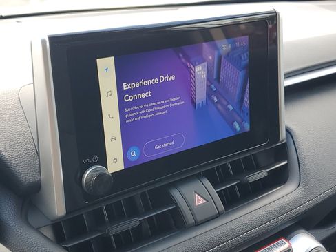 Used 2025 Toyota RAV4 XLE image 29