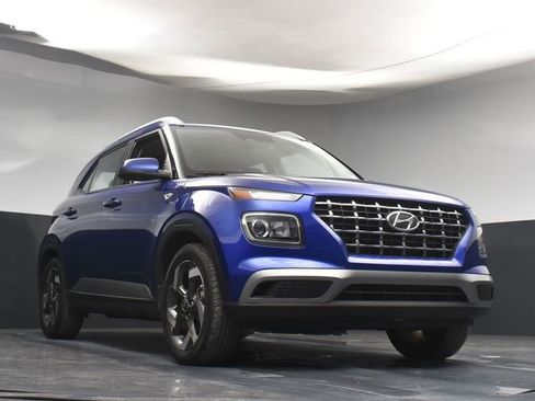 Used 2023 Hyundai Venue SEL FWD image 31