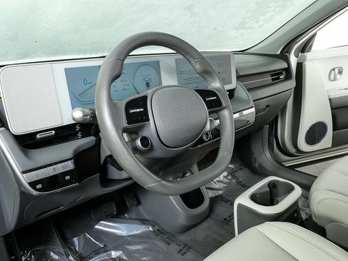 Used 2023 Hyundai Ioniq 5 SEL image 4