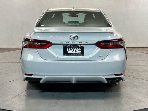 Used 2023 Toyota Camry SE image 5