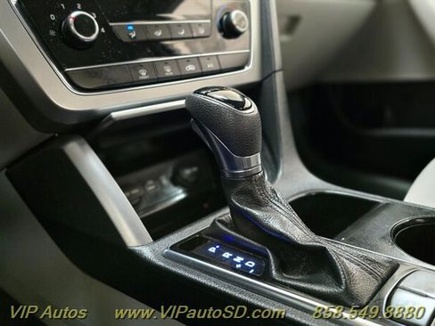 Used 2016 Hyundai Sonata SE image 21