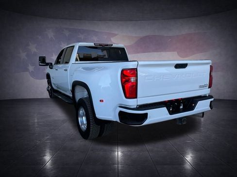 Used 2022 Chevrolet Silverado 3500 High Country w/ LPO, Hitch Package image 3