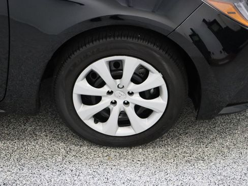 Used 2024 Toyota Corolla LE image 5