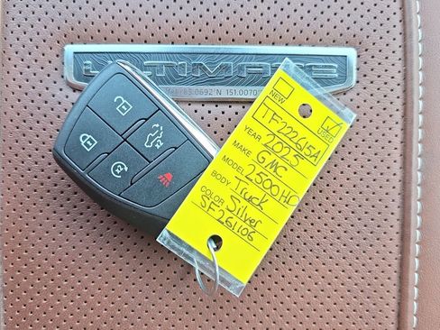 Used 2025 GMC Sierra 2500 Denali Ultimate w/ Max Trailering Package AWD/4WD image 22