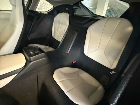 Used 2015 BMW i8 image 23