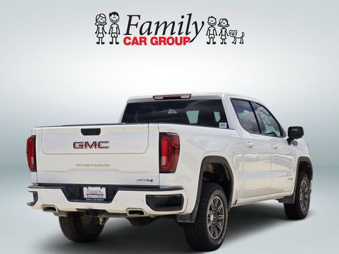 Used 2025 GMC Sierra 1500 AT4 AWD/4WD image 4