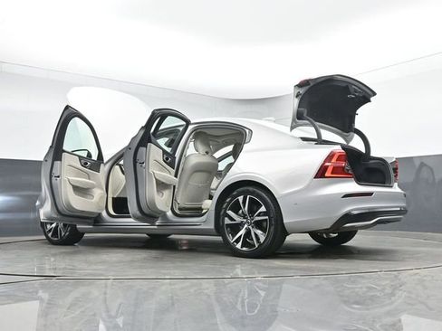 Used 2025 Volvo S60 B5 Plus AWD/4WD image 55