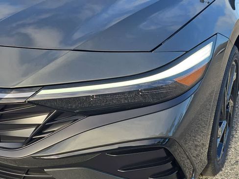 New 2026 Hyundai Elantra SEL Sport FWD image 11