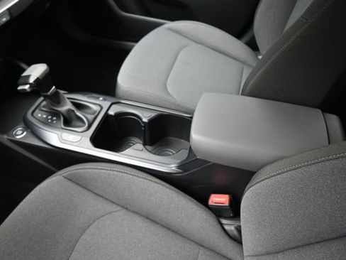 Used 2025 Kia K4 LXS image 33