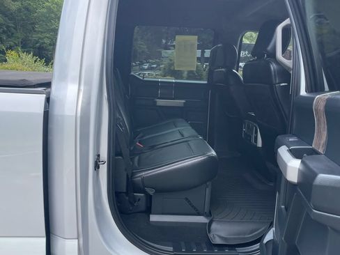 Used 2019 Ford F250 Lariat w/ Lariat Ultimate Package AWD/4WD image 10