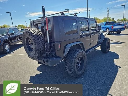 Used 2008 Jeep Wrangler Unlimited Rubicon w/ Dual Top Group image 9