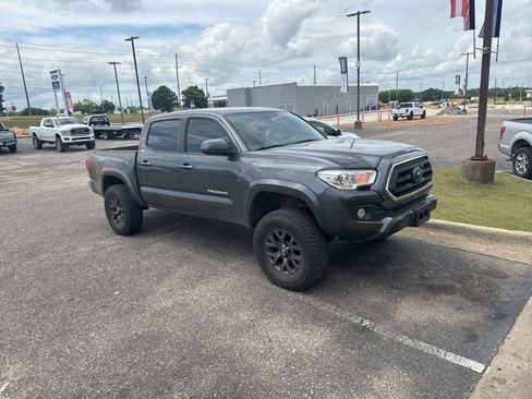 Used 2023 Toyota Tacoma SR5 image 14