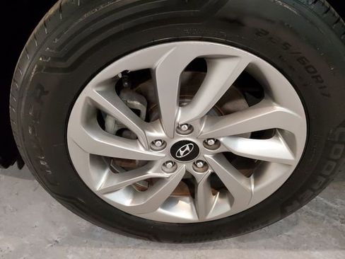 Used 2017 Hyundai Tucson SE AWD/4WD image 28