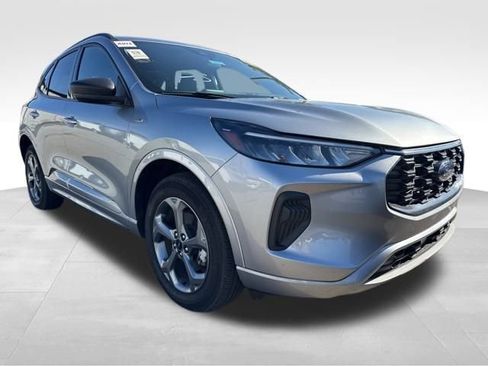 Used 2024 Ford Escape ST-Line image 5