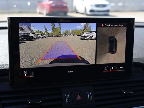 Used 2023 Audi Q5 e Premium Plus w/ Premium Plus Package AWD/4WD image 18