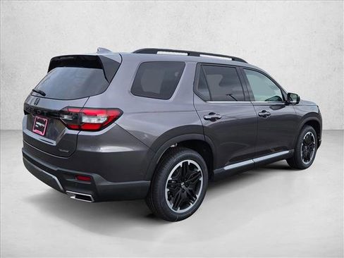 New 2026 Honda Pilot Touring image 5