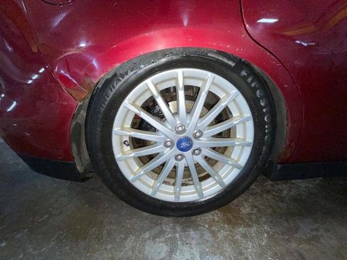 Used 2013 Ford C-MAX SE w/ Winter Pkg image 16