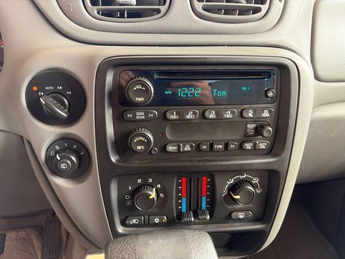 Used 2006 Chevrolet TrailBlazer LS w/ LS Preferred Equipment Group AWD/4WD image 14
