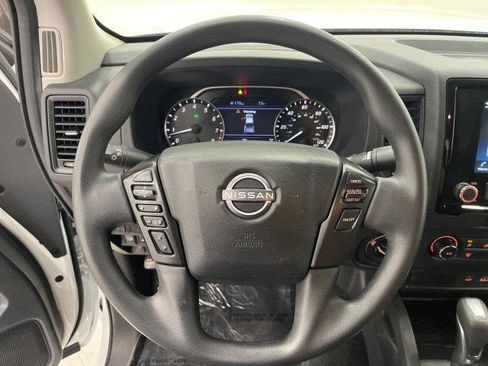 Used 2022 Nissan Frontier S image 28