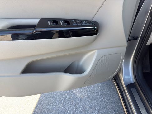 Used 2021 Kia Sportage S w/ S AWD Premium Package image 39