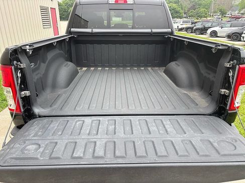Used 2022 RAM 1500 Big Horn AWD/4WD image 17