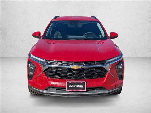 New 2026 Chevrolet Trax LT w/ Driver Confidence Package image 2