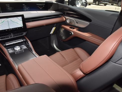 New 2026 Lincoln Nautilus Reserve AWD/4WD image 45