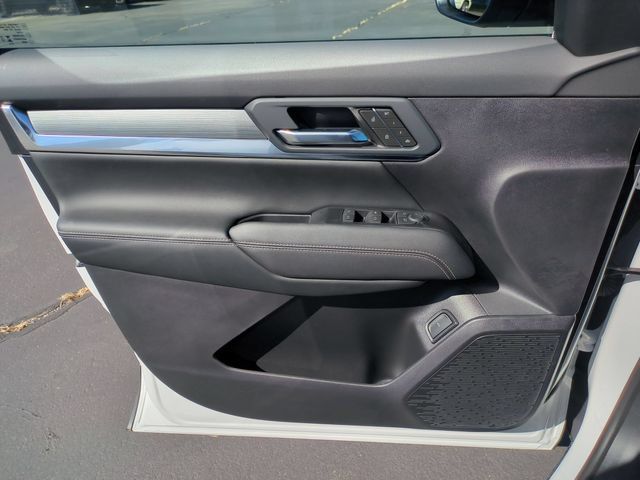 New 2027 GMC Terrain Elevation w/ Elevation Premium Package AWD/4WD image 33