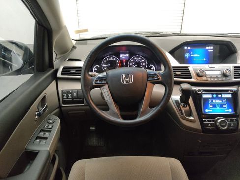 Used 2016 Honda Odyssey SE image 22