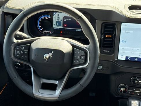 Certified 2024 Ford Bronco Badlands image 15