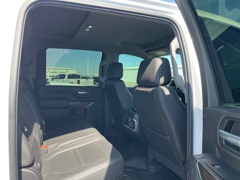 Used 2020 GMC Sierra 2500 Denali w/ Technology Package image 9