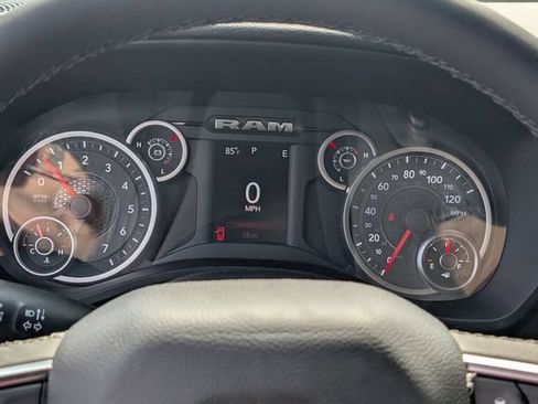 New 2026 RAM 1500 4x4 Crew Cab image 16