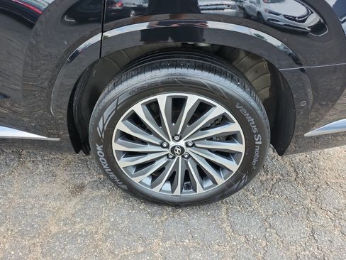 Used 2025 Hyundai Palisade AWD image 16