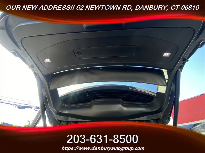 Used 2024 Land Rover Range Rover Sport SE AWD/4WD image 23