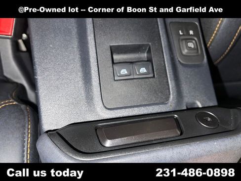 Used 2023 Ford Bronco Badlands w/ Sasquatch Package image 12