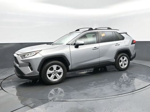 Used 2019 Toyota RAV4 XLE w/ All Weather Liner Package AWD/4WD image 5
