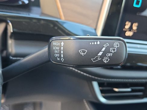 Used 2026 Volkswagen Atlas SE AWD/4WD image 25