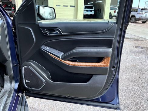 Used 2017 Chevrolet Suburban Premier image 17