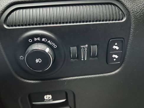 Used 2023 Jeep Wagoneer Series II image 14