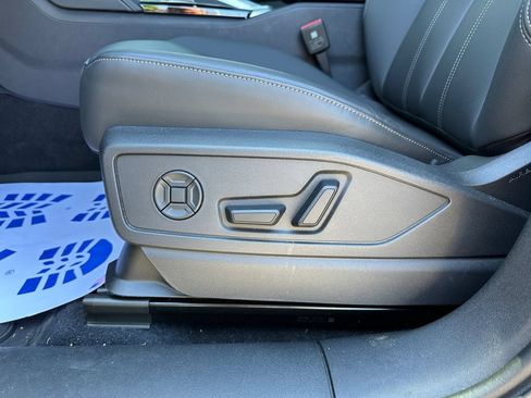 Used 2025 Audi Q5 Premium w/ Convenience Package AWD/4WD image 28