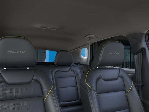 New 2026 Chevrolet Trax ACTIV FWD image 24