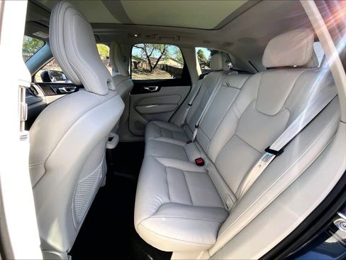 Used 2023 Volvo XC60 T8 Plus w/ Climate Package AWD/4WD image 28
