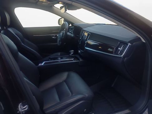 Used 2018 Volvo S90 T5 Momentum w/ Convenience Package image 24